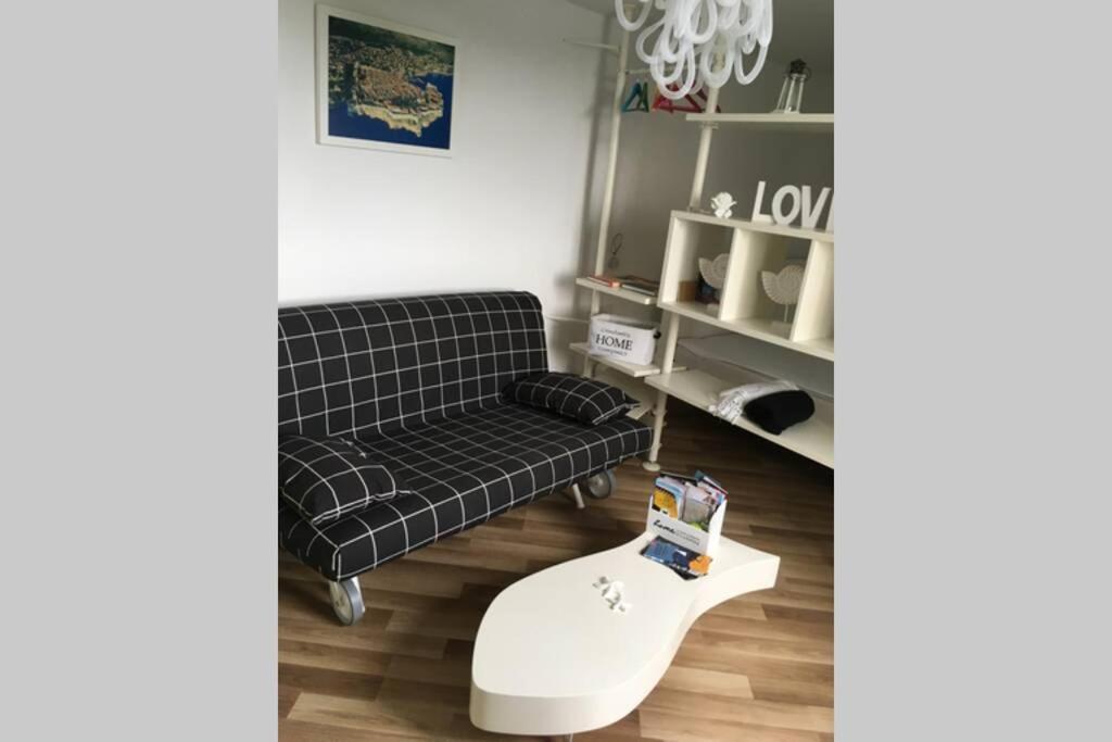 Leilighet A Bright Hideaway *
