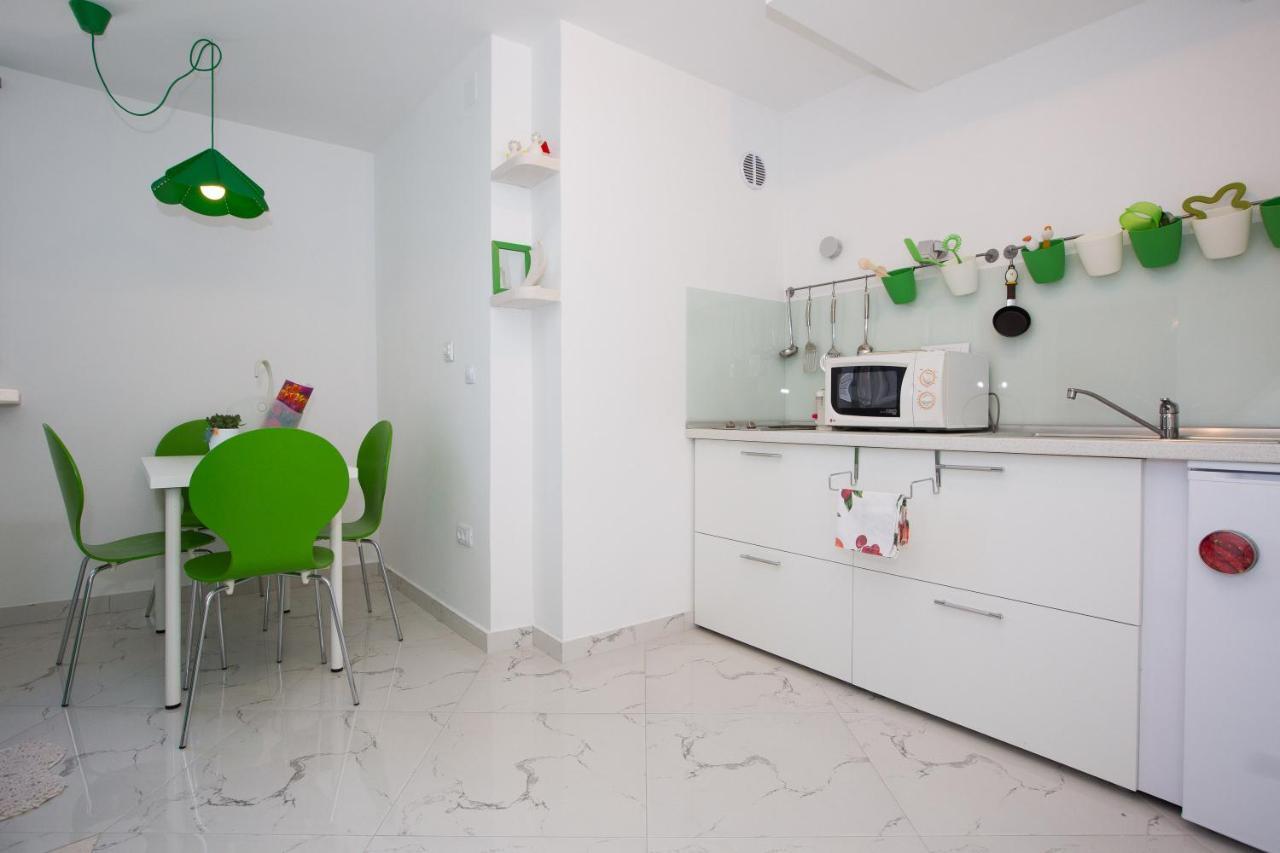 Leilighet A Bright Hideaway *